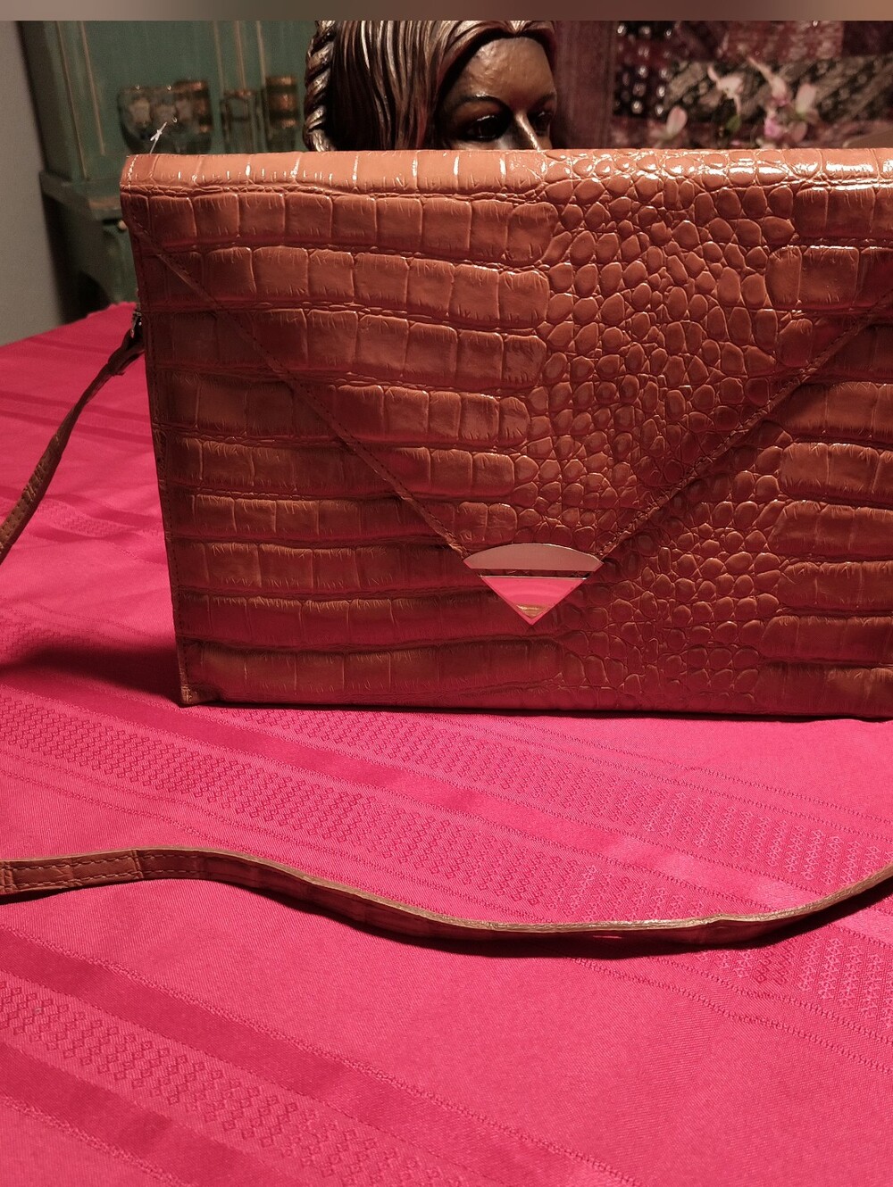 Women’s Croc-Embossed Envelope Crossbody Bag in Brown